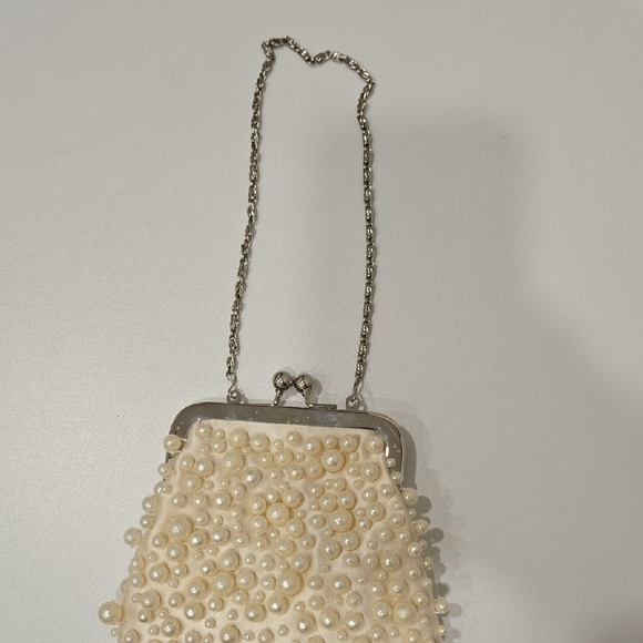 Vintage Pearl-Embellished Cream Clutch - Picture 6 of 13
